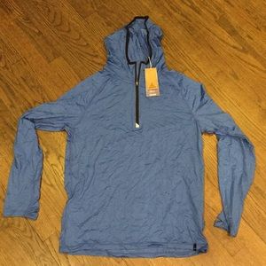 prAna Mens Yoga performance long sleeve hoody. Lg
